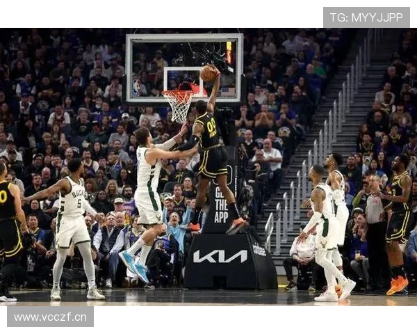 老鹰大胜雄鹿豪取九连胜 杰伦三双麦科勒姆30分